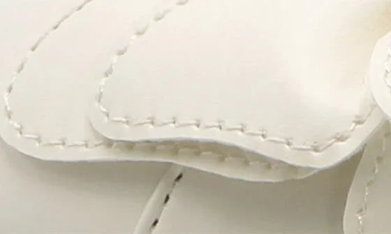 Butterfly Flat - Image 6