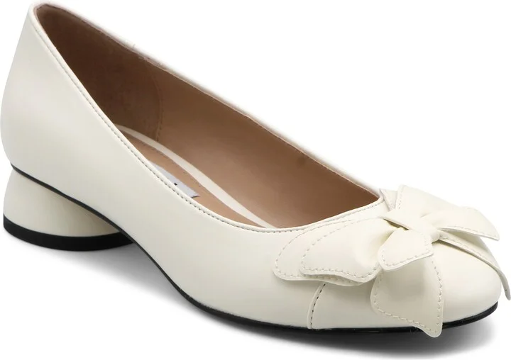 Butterfly Flat