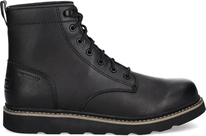 Buxton lace boots