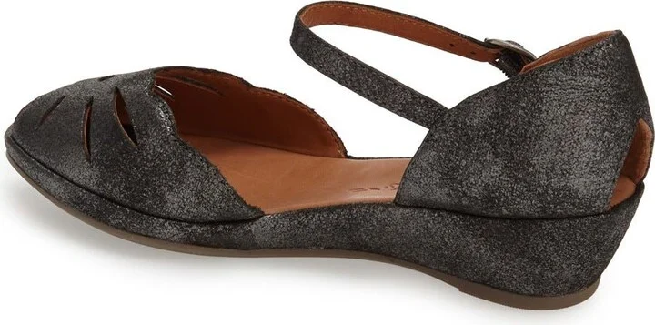 by Kenneth Cole 'Lily Moon' Sandal - Image 6