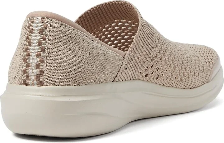 Bzees Charlie Women's Shoes Beige : 9.5 W, Textile - Image 4