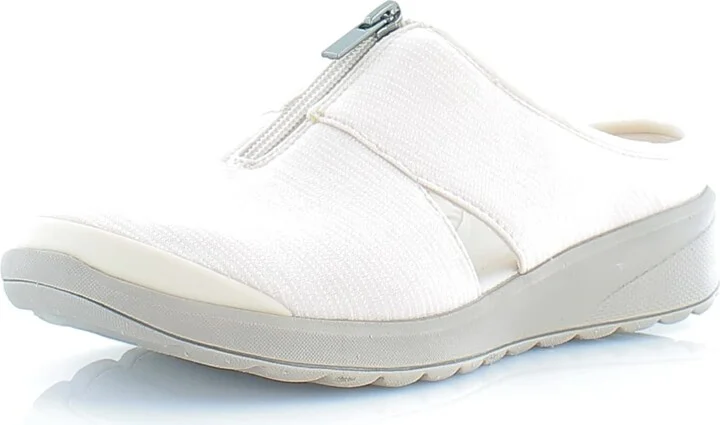 BZees Womens Gabby Mules Almond 6 M
