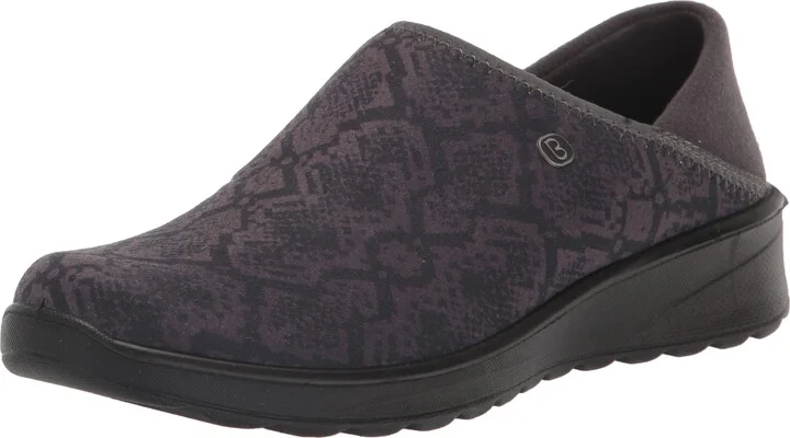 BZees Womens Getaway Slip-On Sneaker Grey Snake Print 7 M