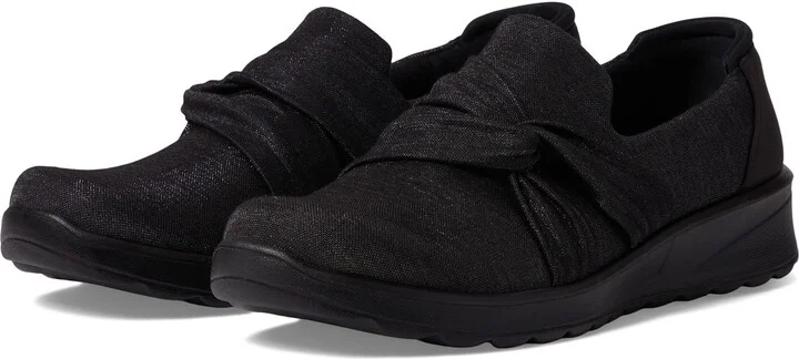 BZees Womens Glimmer Slip-On Black Shimmer 7.5 M