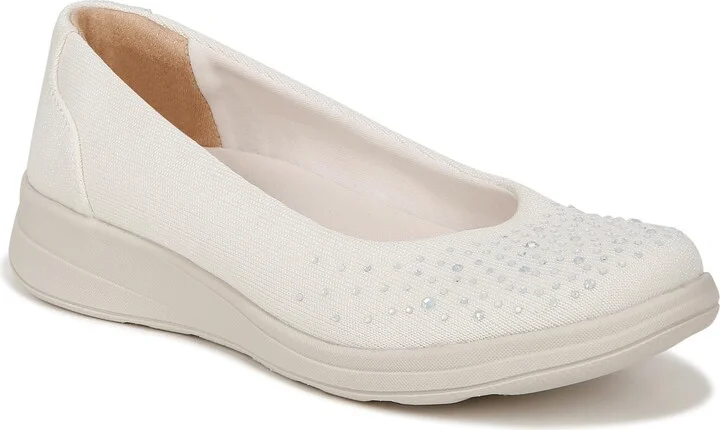 BZees Womens Golden Bright Machine Washable Slip On Loafer White
