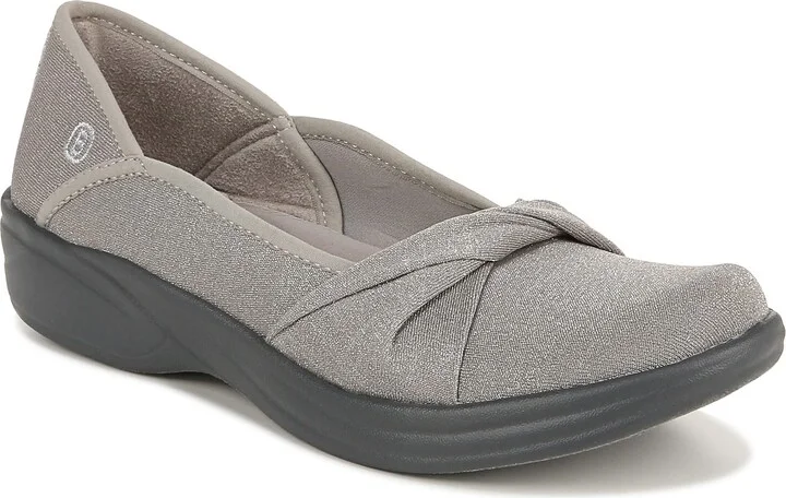 BZees Womens Paris Slip On Washable Comfort Loafer Silver 6 M