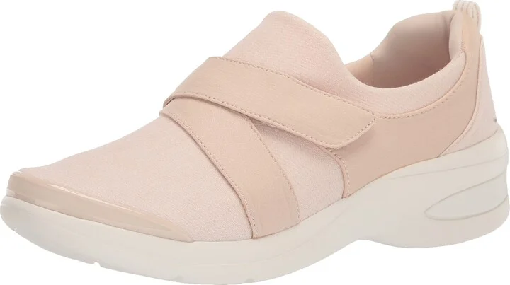 BZees Womens Refresh Slip-On Sneaker Almond 7 M