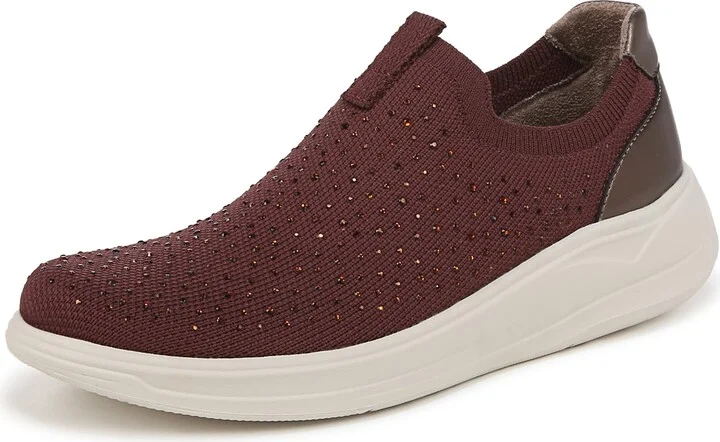 BZees Womens Twilight Comfort Slip Sneaker California Wine Knit Fabric 6 M