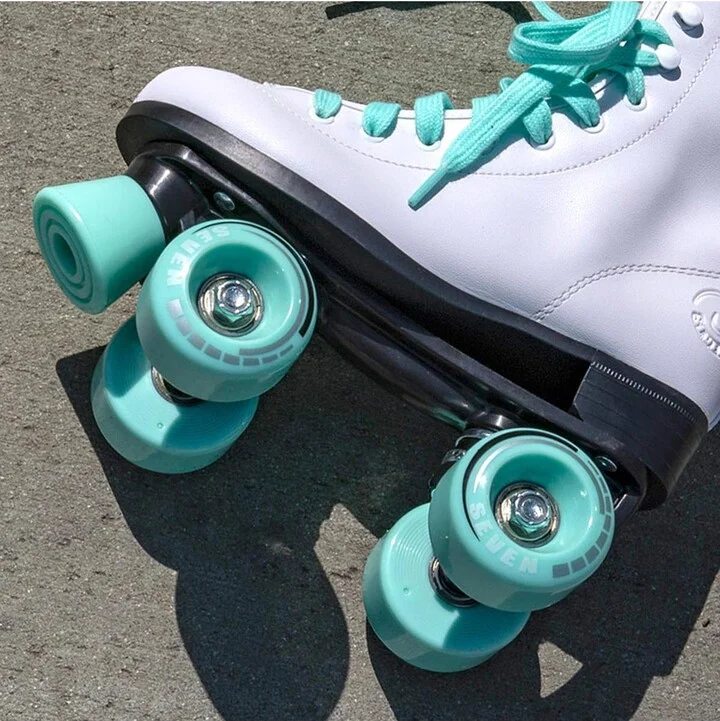 C7skates Vixen Quad Roller Skates (Peppermint, Men's 8) - Image 6