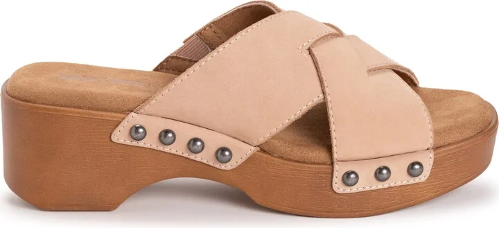 Cadence Wedge Sandal - Image 11