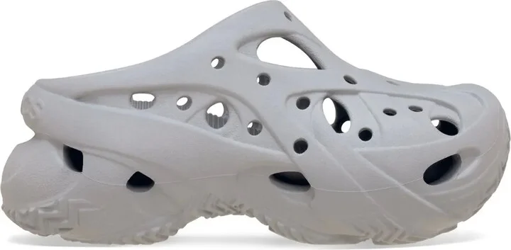 Caged "Atmosphere" mules