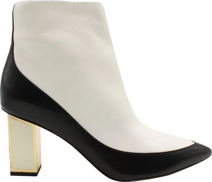 Cainta Ankle Boots in White Leather