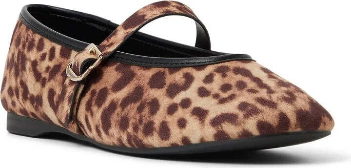 Light Brown/Black Leopard Print