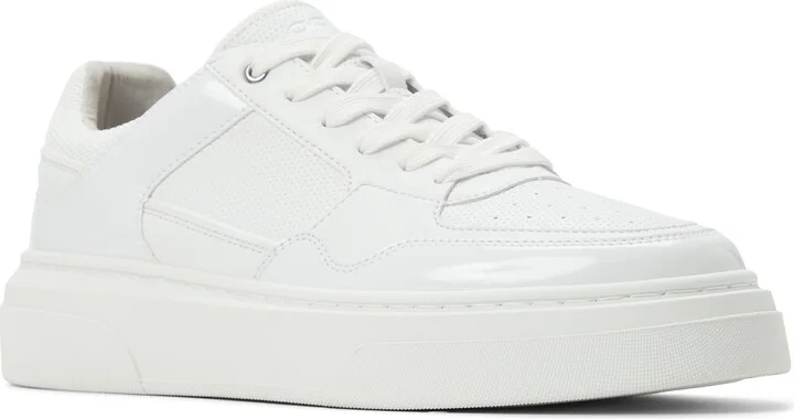 Callisto Sneaker