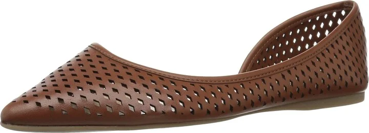 Callisto Women's Swiftye Pointed Toe Flat