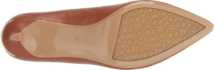 Calvin Klein Gabrianna Pump Women's 1-2 inch heel Shoes Cognac 1 : 5 M, Leather - Image 3