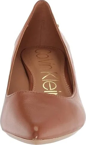Calvin Klein Gabrianna Pump Women's 1-2 inch heel Shoes Cognac 1 : 5 M, Leather - Image 5