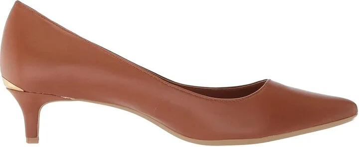 Calvin Klein Gabrianna Pump Women's 1-2 inch heel Shoes Cognac 1 : 5 M, Leather - Image 7