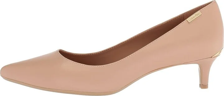Calvin Klein Gabrianna Pump Women's 1-2 inch heel Shoes Desert Sand 1 : 5 M, Leather - Image 6