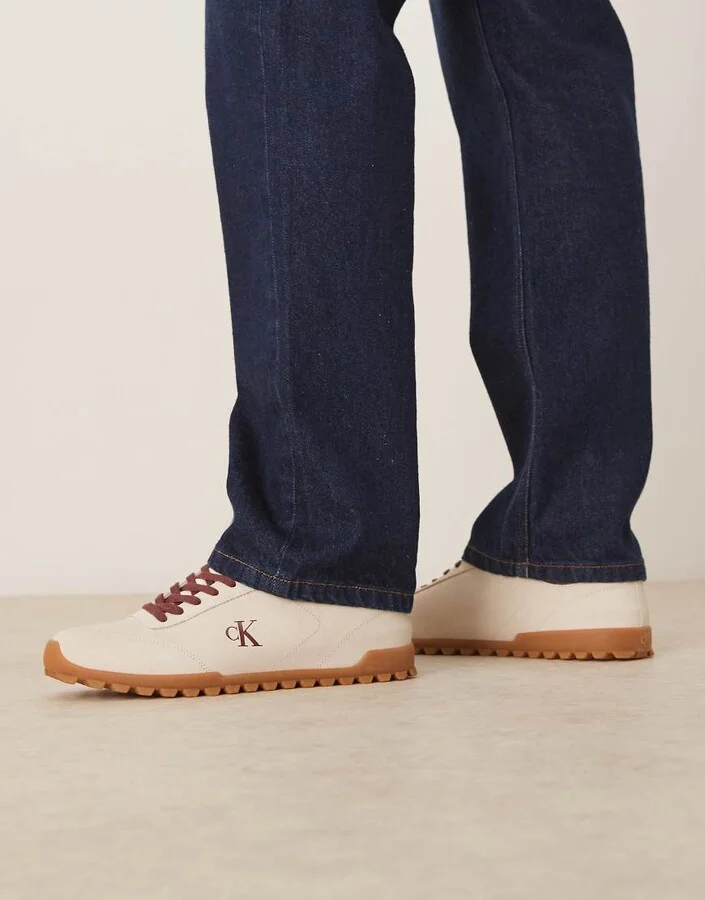 Calvin Klein Jean suede low runner sneakers with rubber sole in off white - Image 4