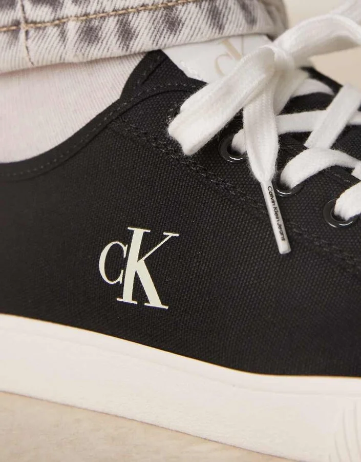 Calvin Klein Jeans essential vulcanized canvas sneakers in black and white - Image 3
