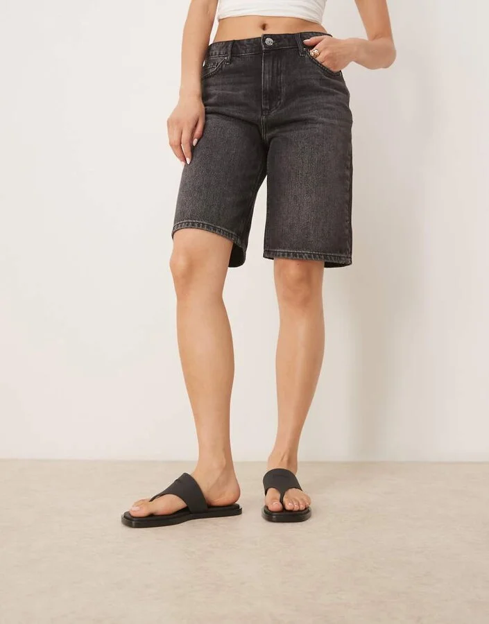 Calvin Klein Jeans leather flip flops in black - Image 2