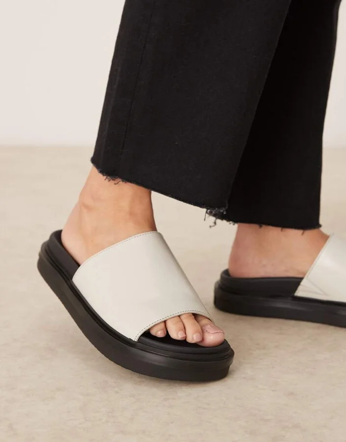 Calvin Klein Jeans slide sandals in white - Image 4