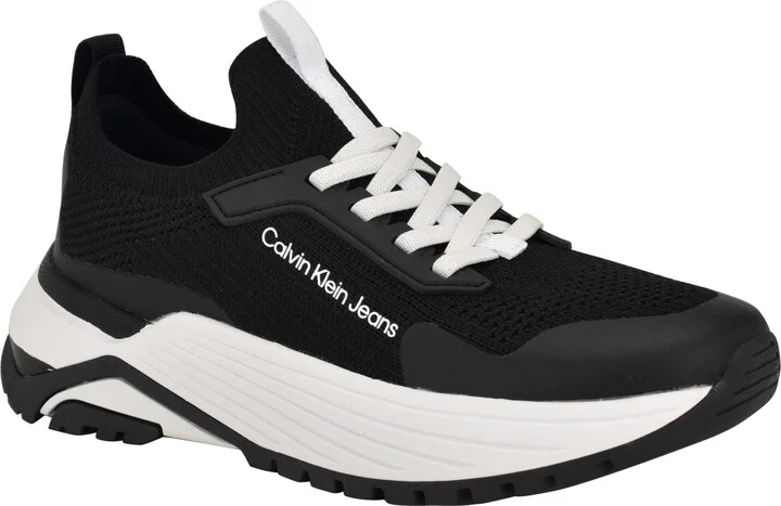 Black/White 001