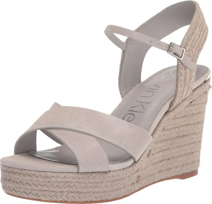 Ash Grey 050
