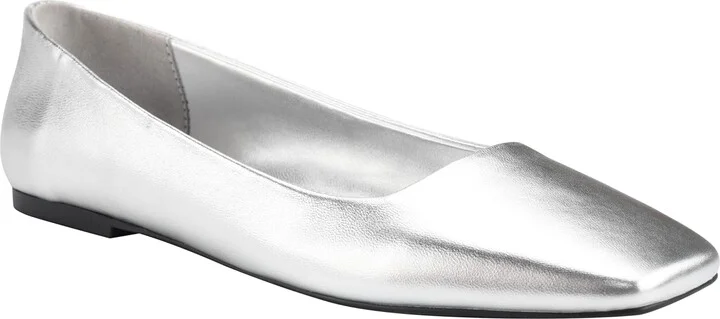 Calvin Klein Women's Nyta Flat