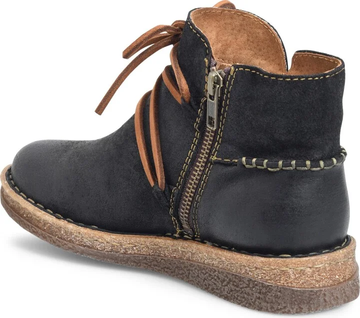 Calyn Wedge Chukka Boot - Image 2