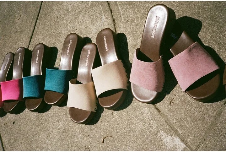 Cambrie Slide Sandal - Image 7