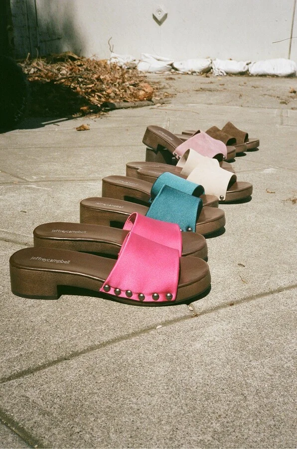 Cambrie Slide Sandal - Image 9