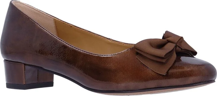 Cameo Bow Pump