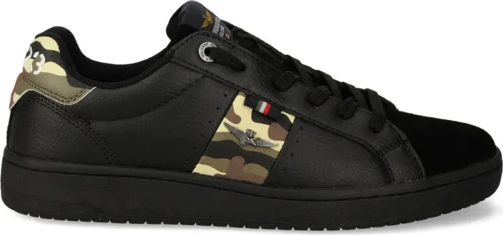 Camouflage-Panel Sneakers