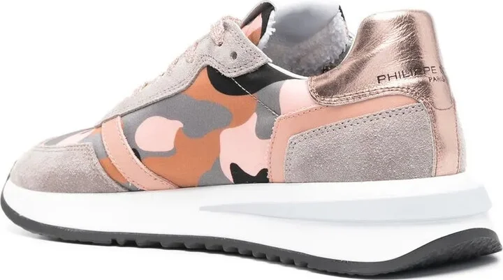 Camouflage-Print Low-Top Sneakers - Image 3