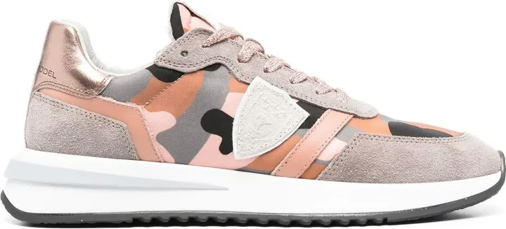 Camouflage-Print Low-Top Sneakers