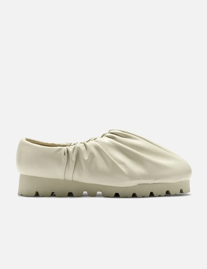 Beige > 米色 > 베이지 > ベージュ