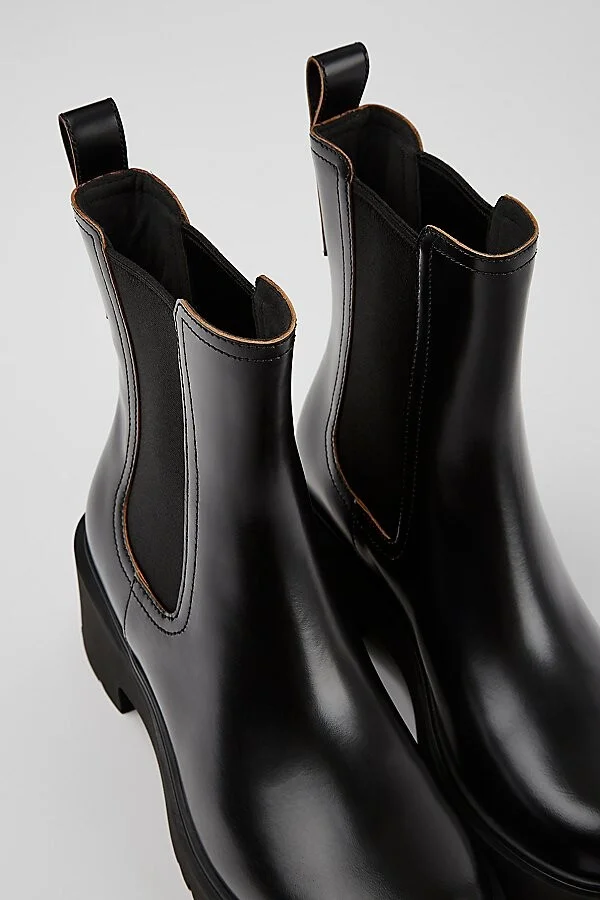 Camper Milah Leather Chelsea Boot in Black - Image 2