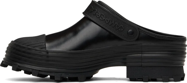 CAMPERLAB Black Traktori Clogs - Image 3