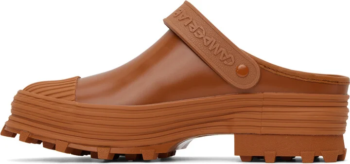 CAMPERLAB Brown Traktori Clogs - Image 3