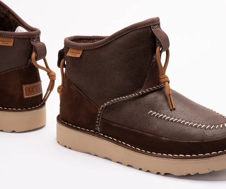`Campfire Crafted Regenerate` Boots - Image 2
