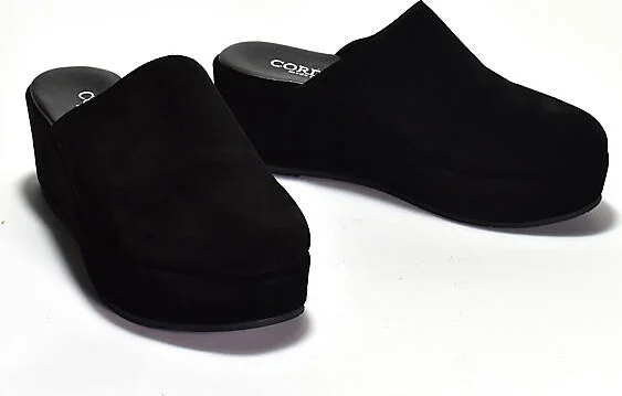 Camryn Flats - Image 2