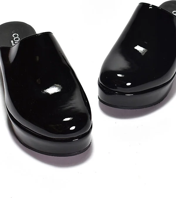Camryn Flats - Image 3
