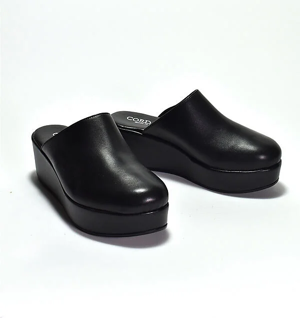 Camryn Flats - Image 2