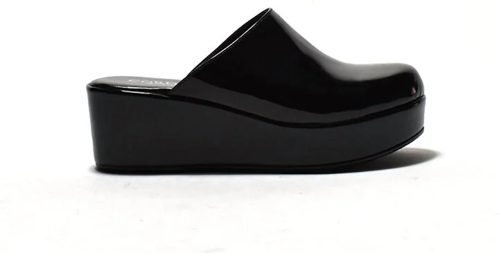 Camryn Sandals In Black Patent Leather