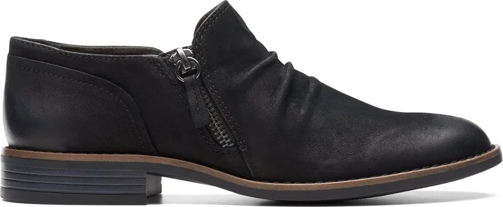 Camzin Pace in Black Nubuck
