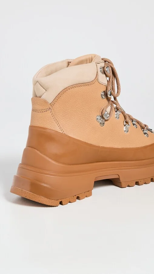 Canada Goose Journey Boots - Image 3