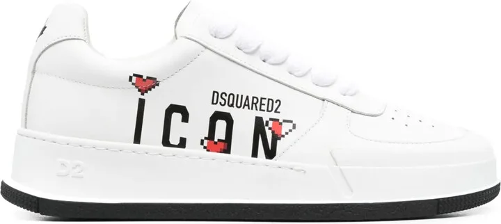Canadian low-top sneakers