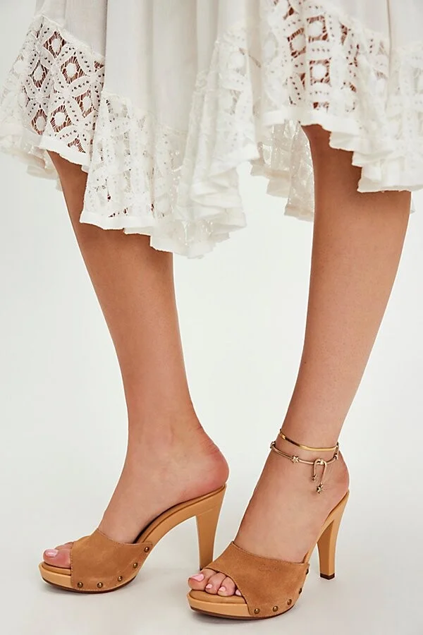 Candie's Clogs